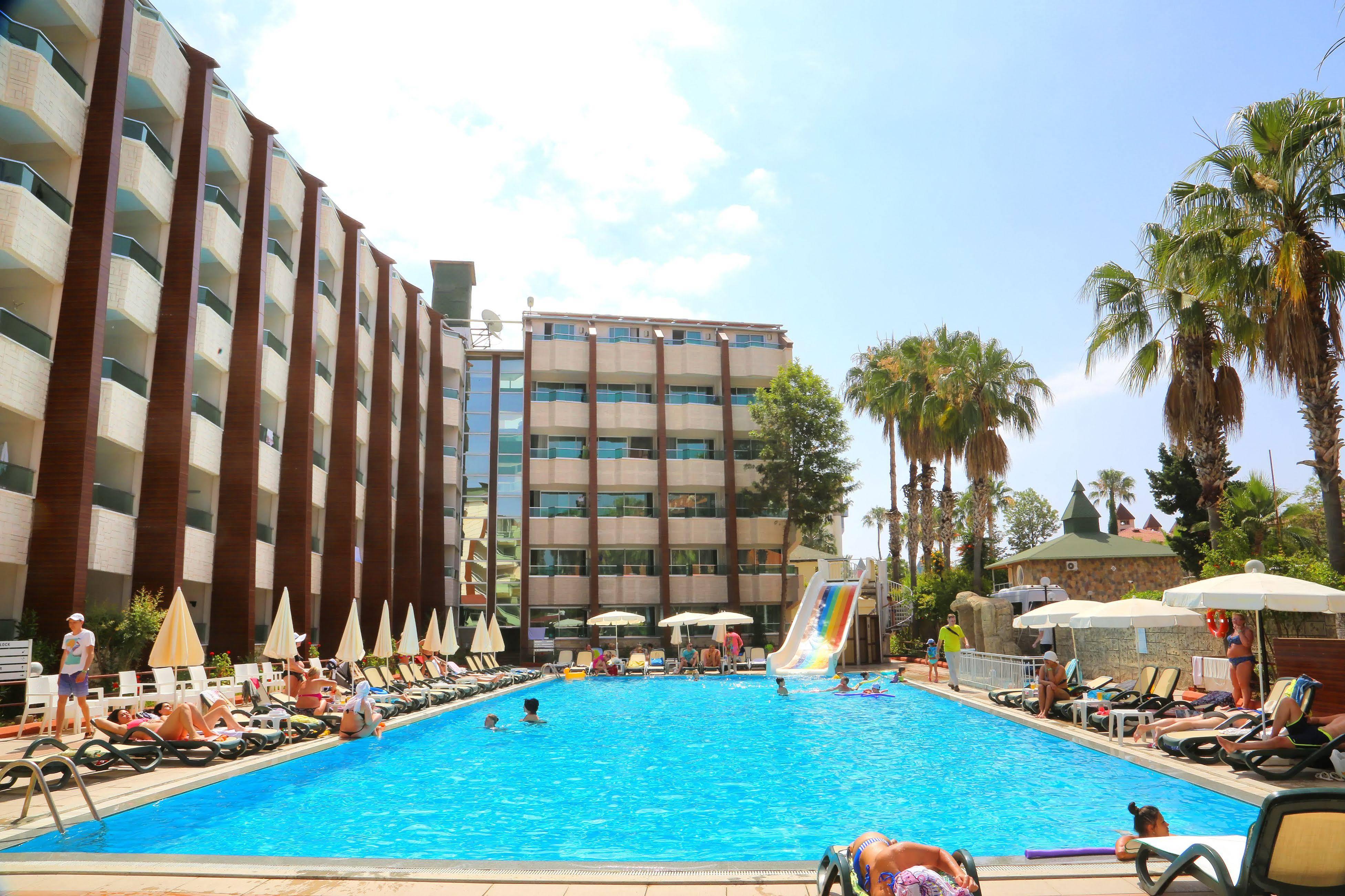 Club Tess Hotel Konaklı Eksteriør billede